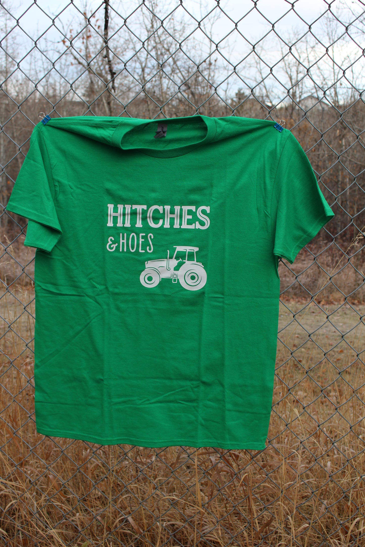 Hitches & Hoes | T-shirt