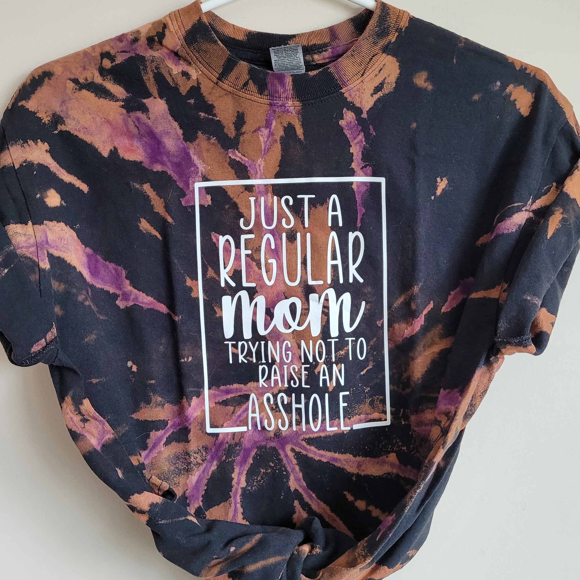 Just a regular mom | Mom | T-shirt